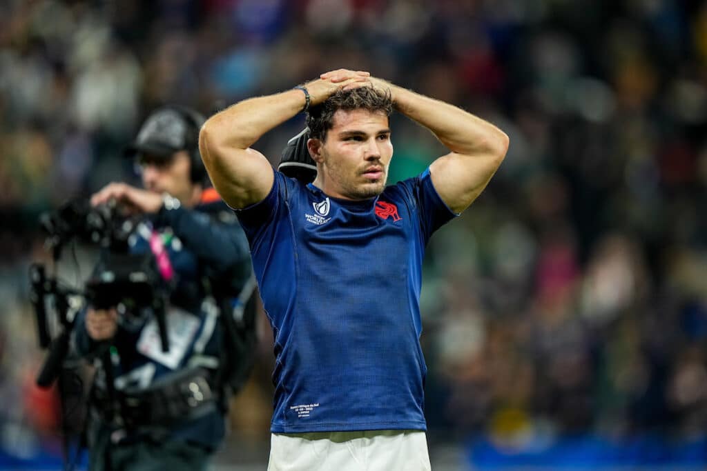 Tournoi des 6 Nations : Antoine Dupont trahit-il le XV de France ?