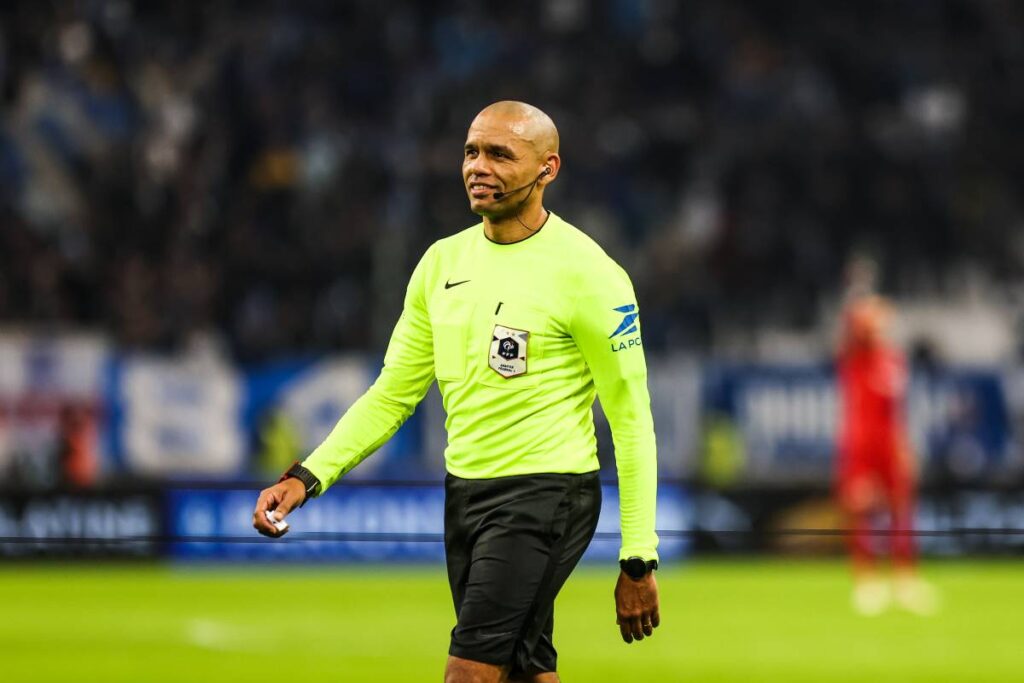 Gael Angoula fait le bonheur des arbitres de Ligue 1.