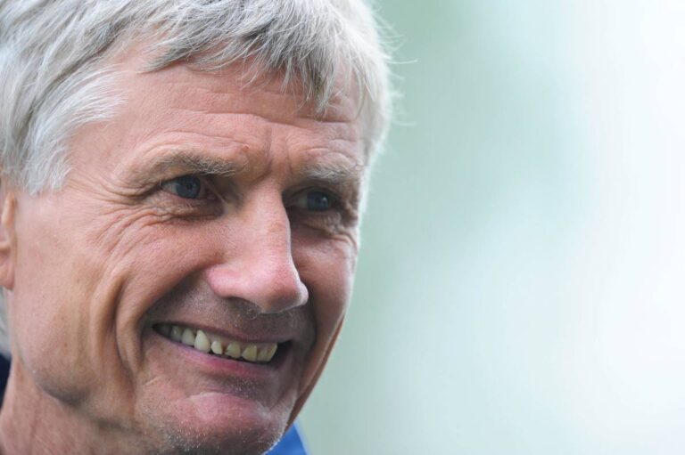 Jean-Claude Skrela : « Fouroux disait : soit on repart avec les mêmes 15, soit vous changez les 15 ! »