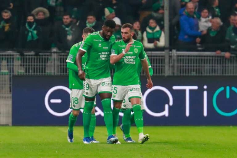 Saint-Etienne vise le top 5 mais la montée sera difficile.