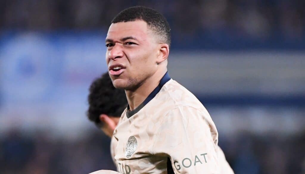 PSG : prolonger ou partir ? Rien ne va plus pour Kylian Mbappé