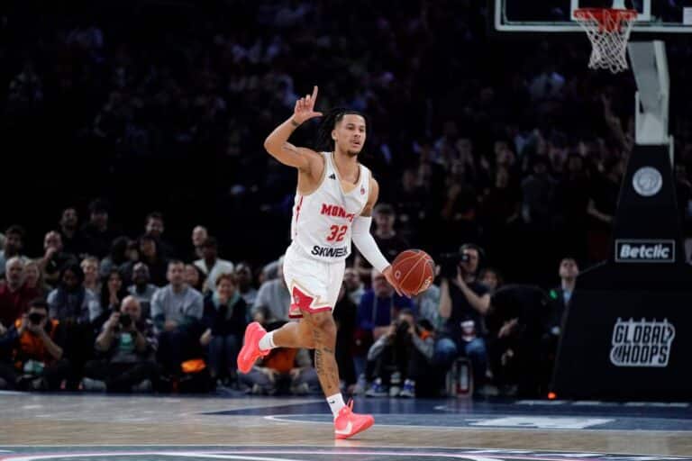 Strazel / Hifi, deux espoirs du basket français.