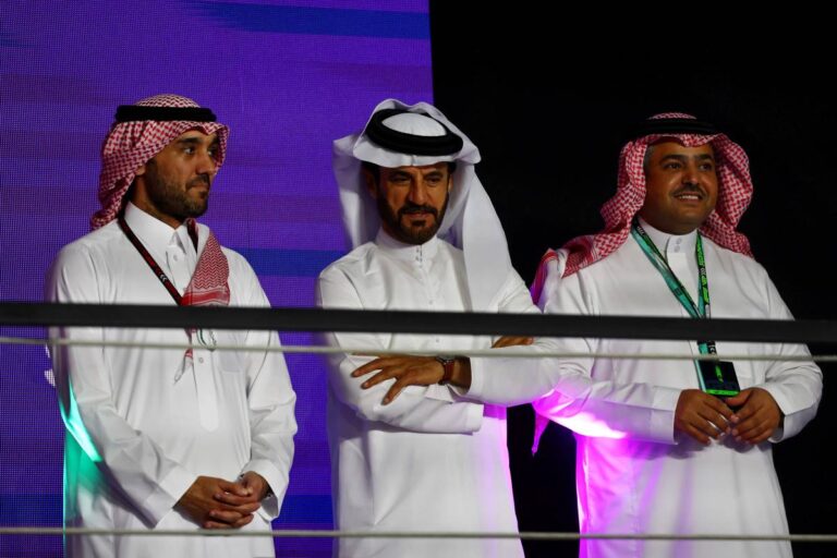 L'Arabie Saoudite s'intéresse au rugby de très près.