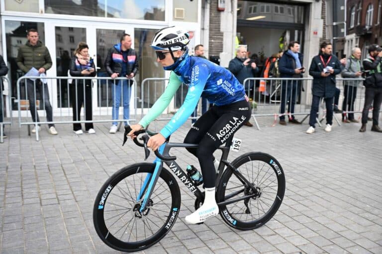 Paul Lapeira avec Decathlon AG2R La Mondiale.