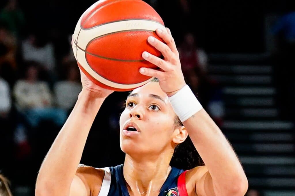 Janelle Salaün : « J’ai décidé de prendre mes responsabilités »