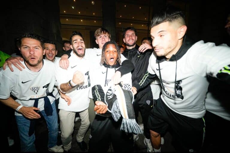 Angers SCO est de retour en Ligue 1 pour viser le maintien.