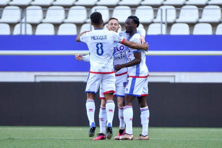 Châteauroux va vivre une saison pleine d'hésitation après le retrait de denisot.