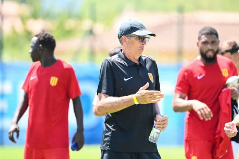 Le FC Martigues de Thierry Laurey visera le maintien pour rester en Ligue 2.