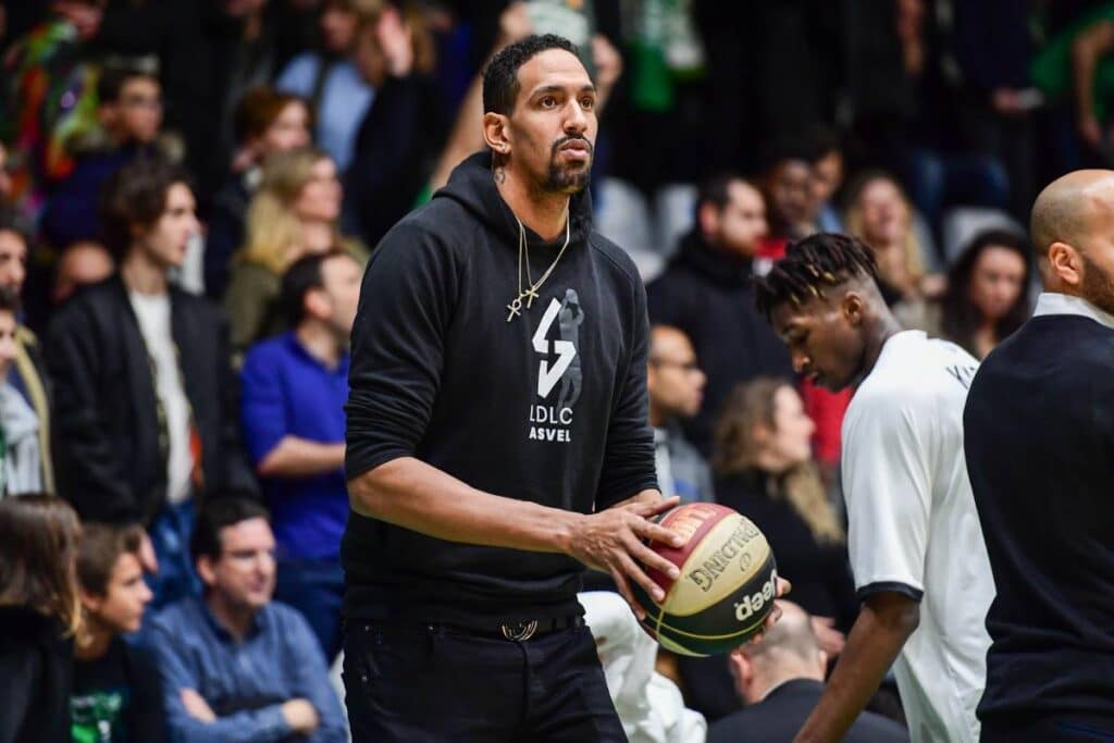 Alexis Ajinça se sent comme un poisson dans l'eau en NBA. L'adjoint des Wizards attend son heure pour devenir n°1.