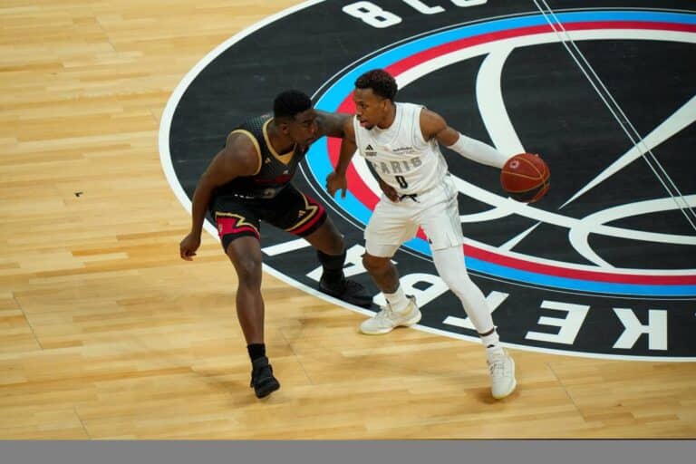 TJ Shorts pari gagnant avec le Paris Basketball.