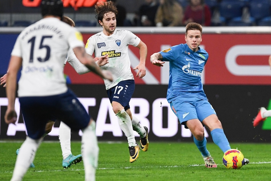 Transferts : nouvelle piste chaude pour les Verts au milieu