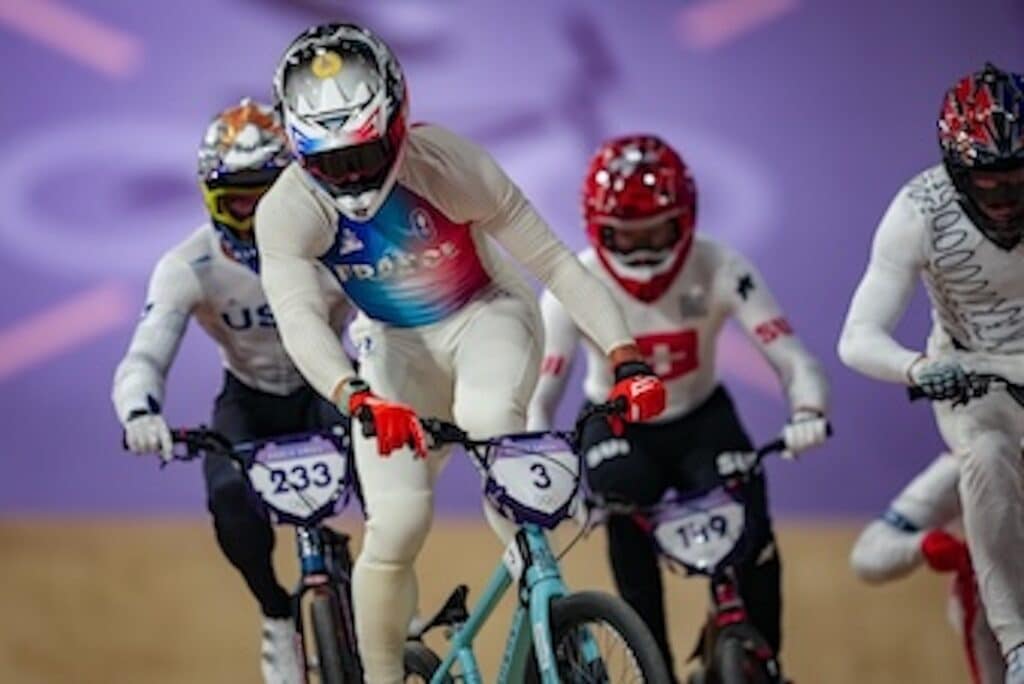 Paris 2024 / BMX Racing : les Français en feu, comme le stade de BMX de Saint-Quentin ! 