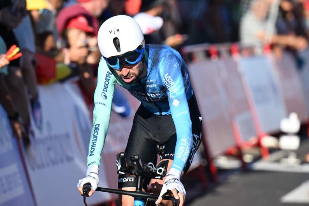 Après son brillant Giro Valentin Paret-Peintre change de dimension