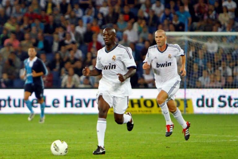 Zinédine Zidane et Claude Makélélé ont connu la même époque avec le Real Madrid.