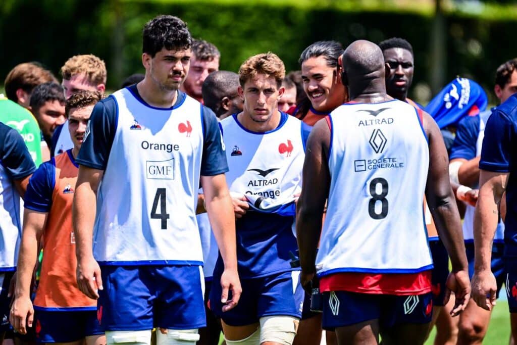 Les affaires dans le rugby ont un effet sur la popularité de ce sport.