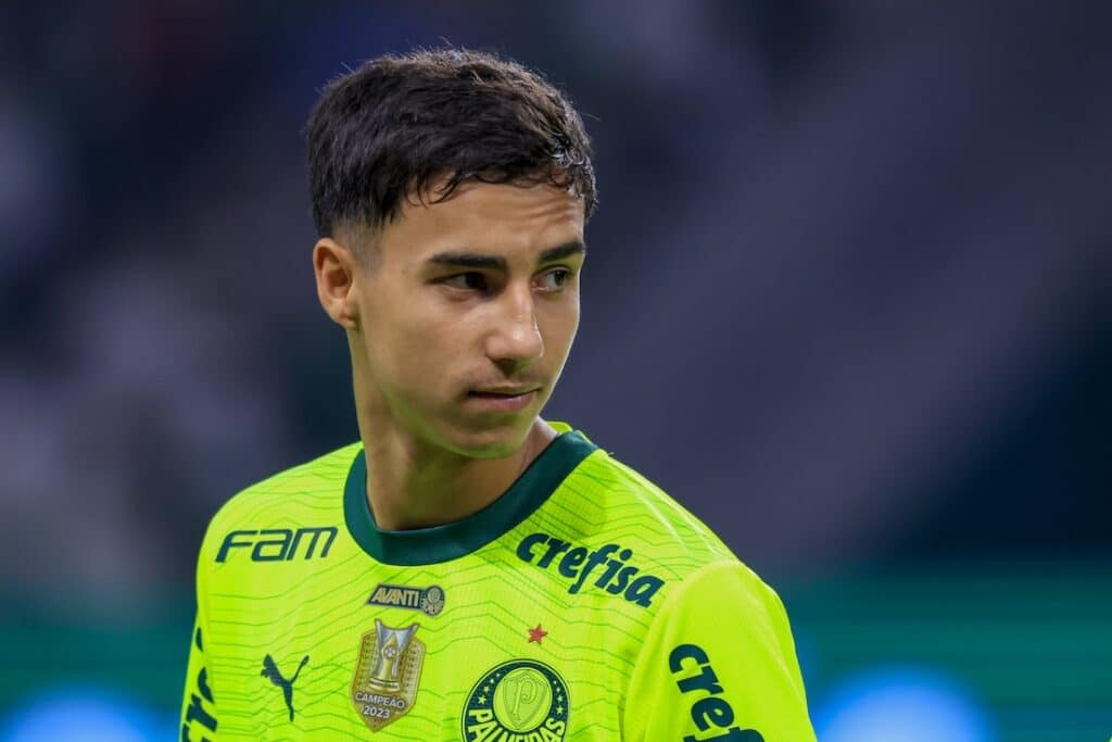 Transferts : Vitor Reis (Palmeiras), le prodige brésilien qui pourrait rejoindre le Real