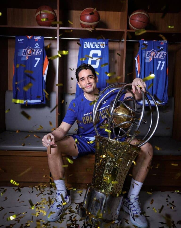 Meralco Bolts pas show pour le panier à 4 points.