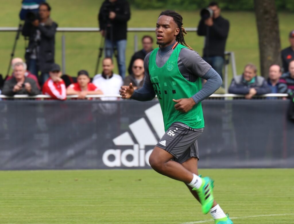 Déficience de collagène chez Renato Sanches