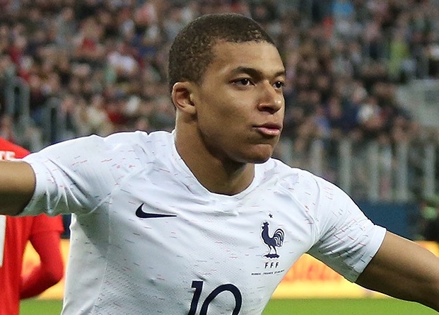 Vraie fausse blessure, voyage à Dubaï… La FFF dénonce « un harcèlement » contre Kylian Mbappé