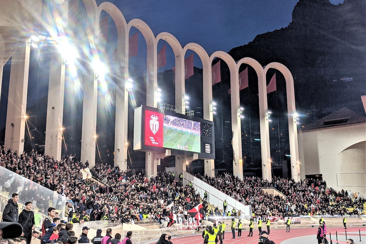 Monaco face Lens : mettre fin aux mauvaises habitudes