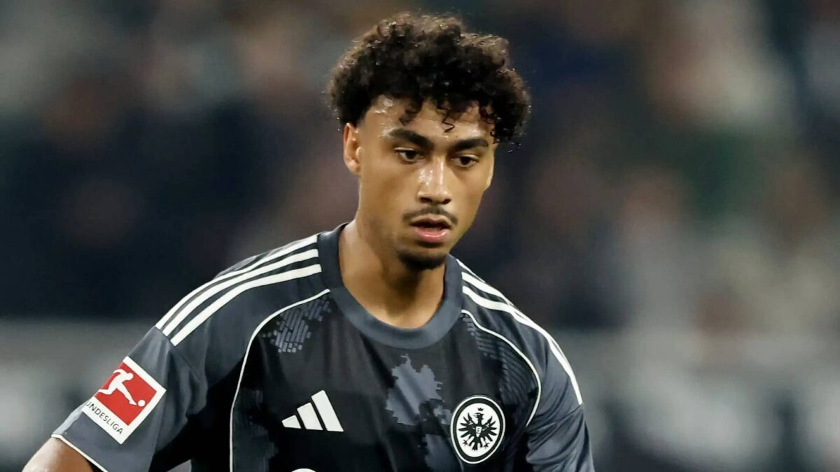 Le PSG vise Nathaniel Brown, mais la concurrence s’annonce féroce