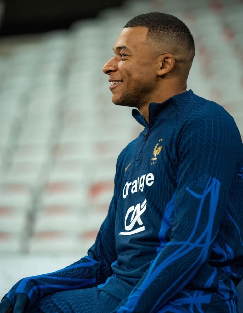 Mbappé dément : Deschamps visé par une fausse rumeur en équipe de France