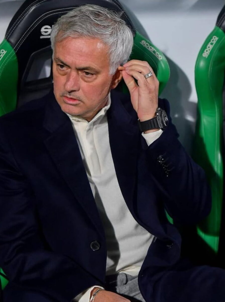 Real Madrid : Mourinho dans les petits papiers malgré Arbeloa