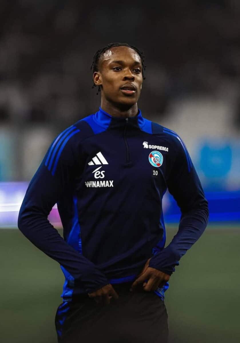 Strasbourg privé de son capitaine : Emegha sur la touche pour deux mois