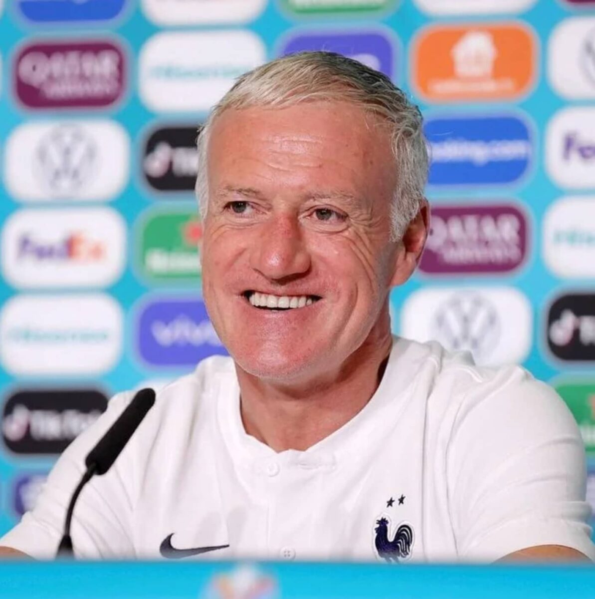 Didier Deschamps plaisante sur sa “chatte” porte-bonheur