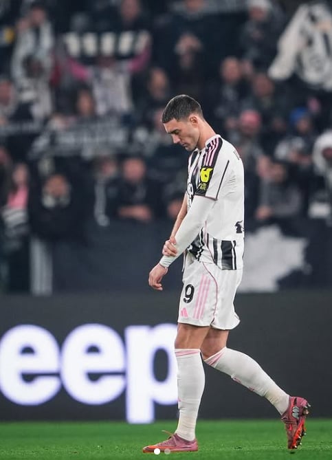 Le Barça cible Vlahović pour tourner la page Lewandowski