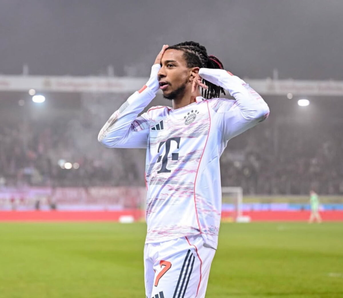 Michael Olise, le “nouveau De Bruyne” selon Vincent Kompany
