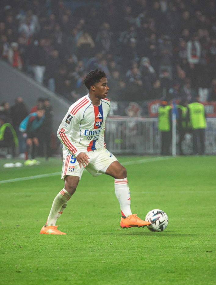 OL : La ruse d’Endrick piège Le Havre et provoque un carton rouge