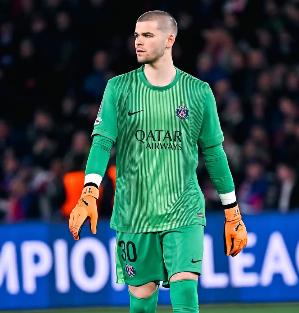 PSG : Safonov brille, Chevalier sur la sellette… mais rien n’est joué