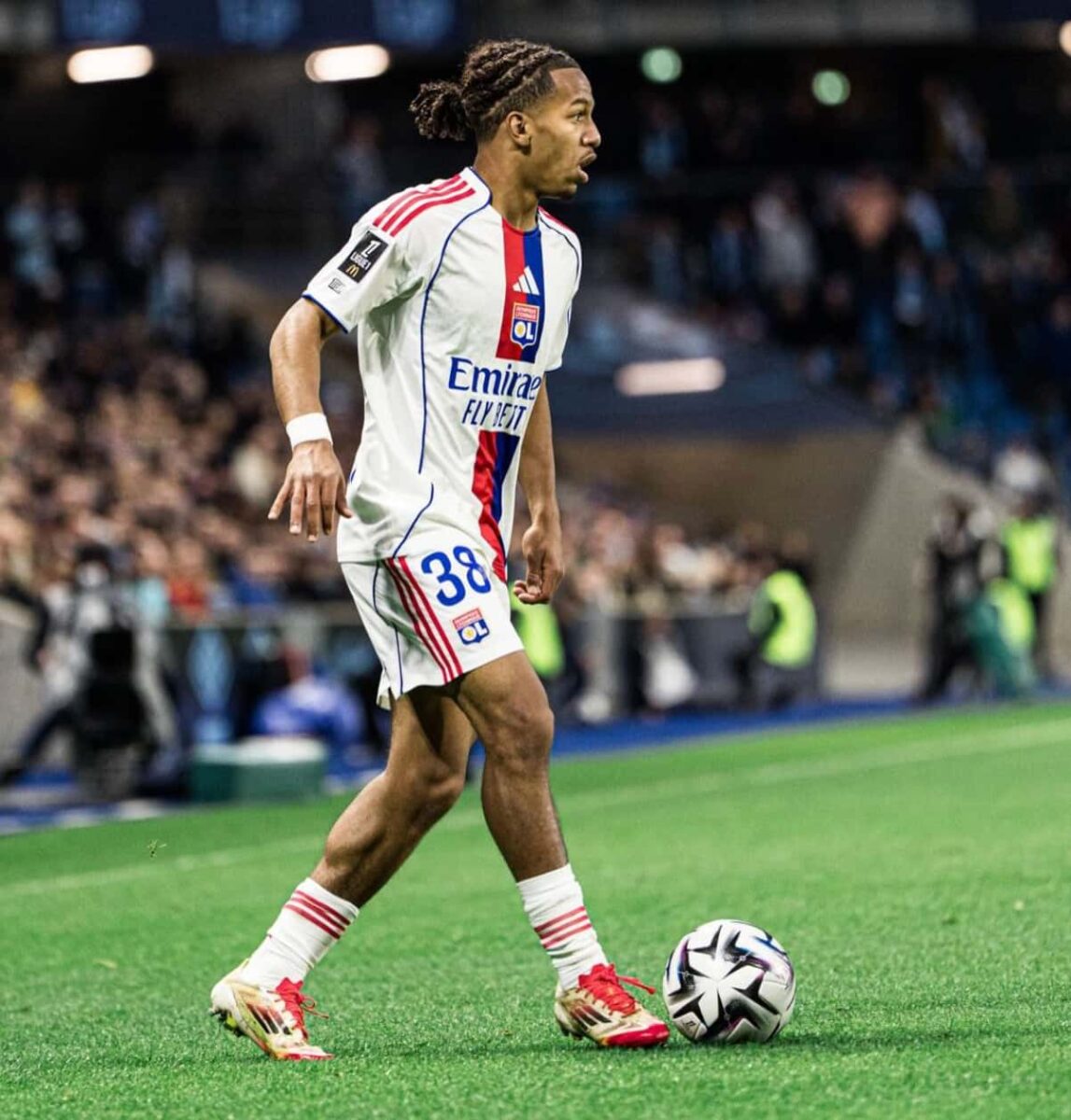 Steeve Kango : l’OL mise sur son futur latéral droit