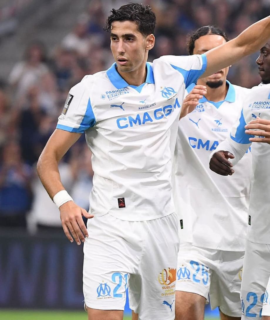 Coup dur pour l’OM : saison terminée pour Nayef Aguerd