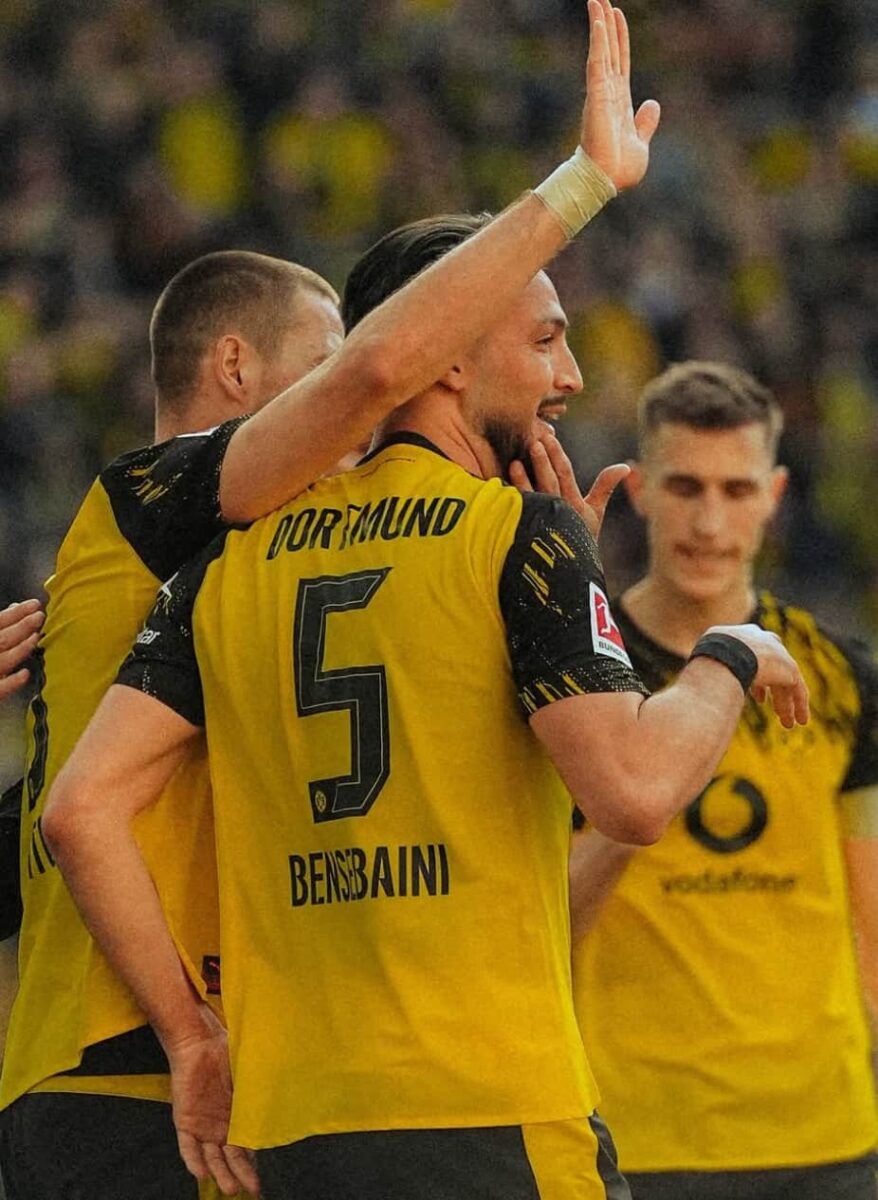 Dortmund déroule face à Fribourg et surveille déjà le derby de la Ruhr
