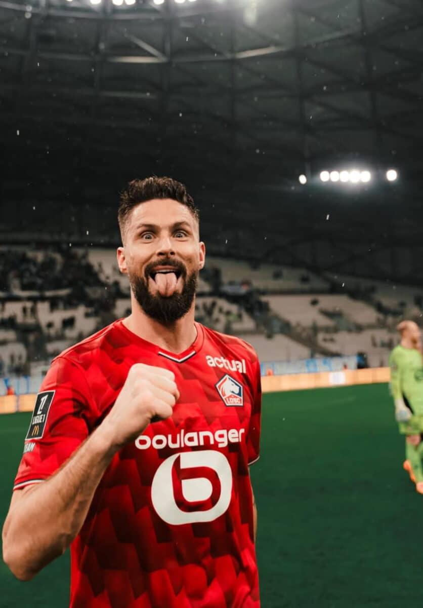 Giroud très sollicité, son entourage freine les demandes
