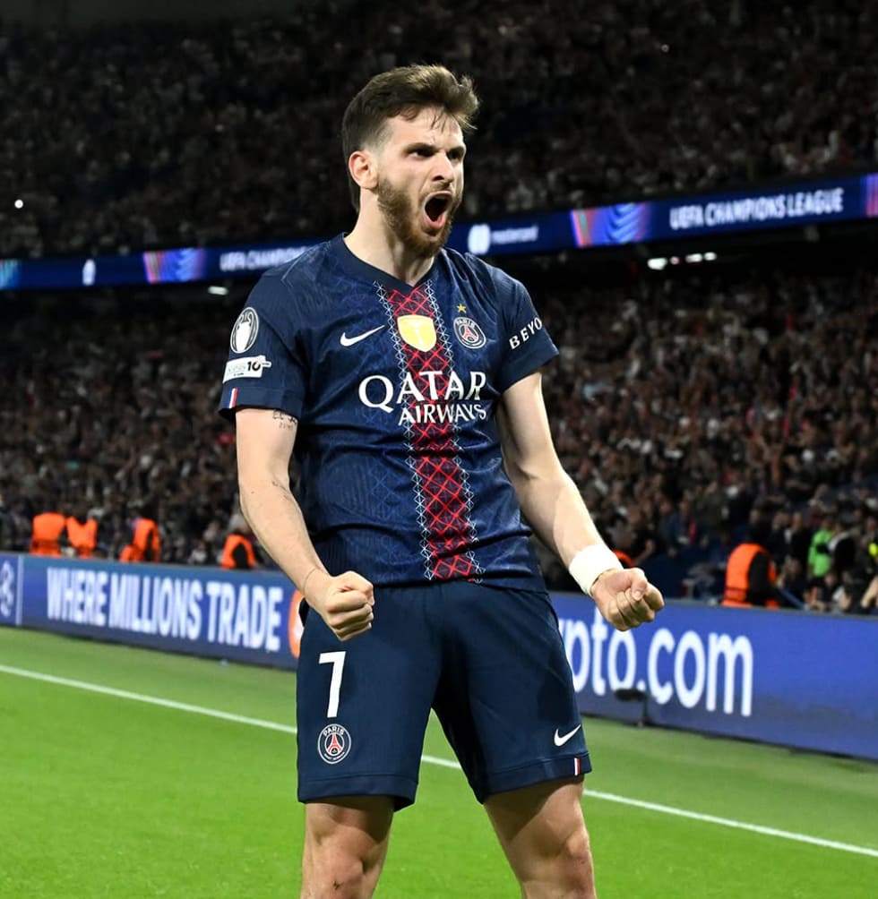 Kvaratskhelia fait sensation face au Bayern et relance le débat avec Mbappé