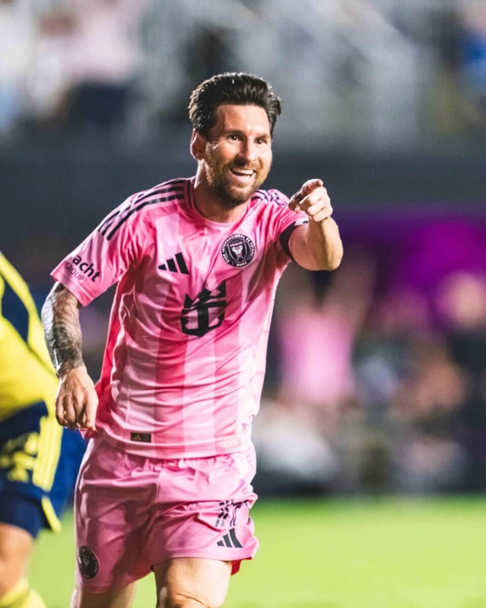 Lionel Messi inaugure sa tribune avec un but spectaculaire