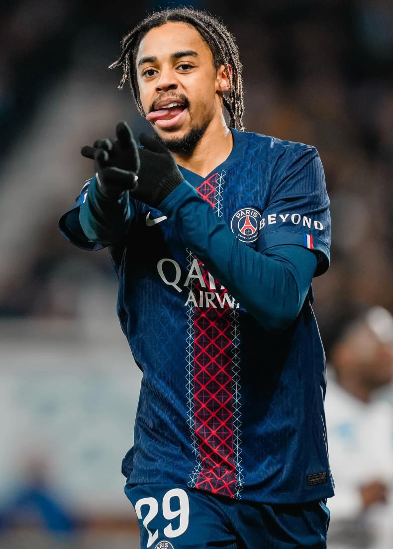 PSG : un départ de Barcola envisagé, une relève déjà ciblée
