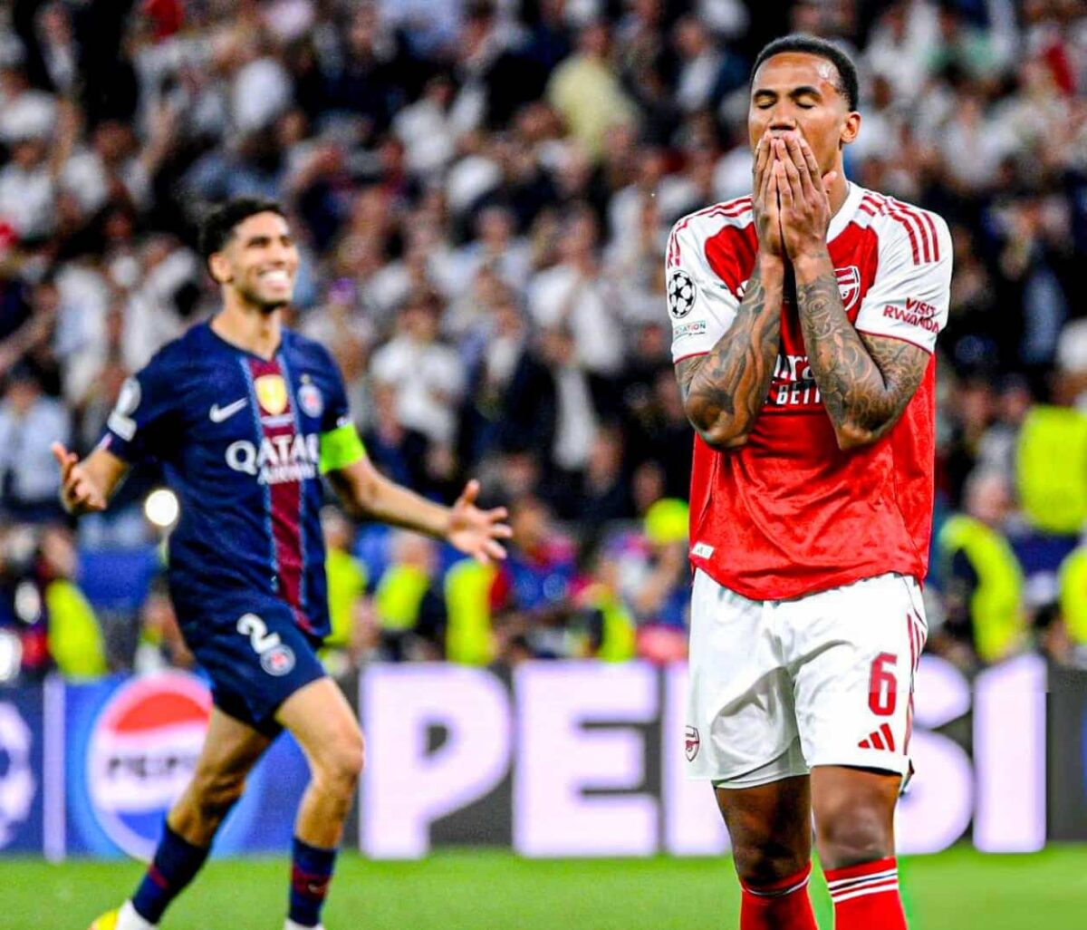Gabriel réagit après son penalty manqué en finale contre le PSG