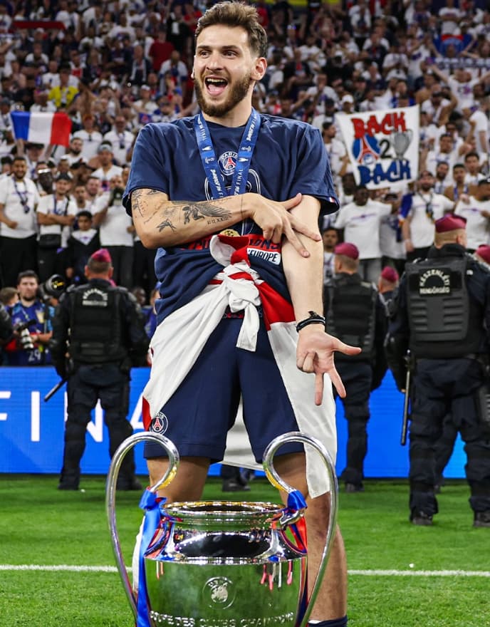 Kvaratskhelia couronné meilleur joueur de la Ligue des champions 2025-2026