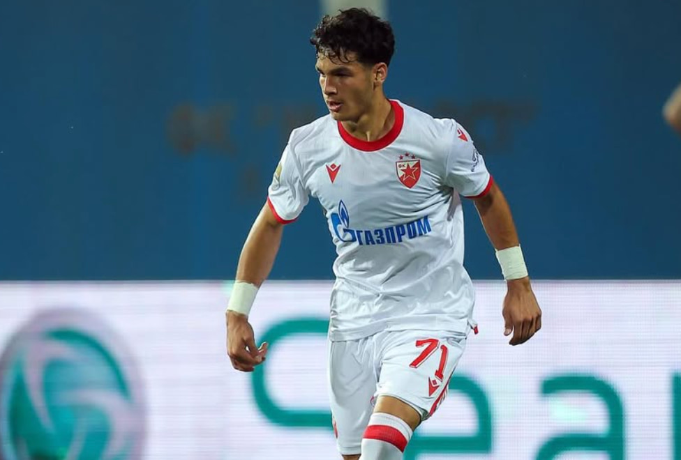 Le PSG explore une piste en Serbie pour épauler Nuno Mendes