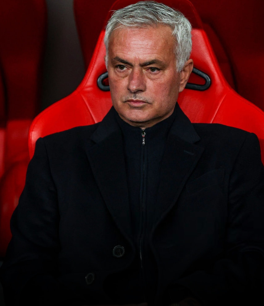 Mourinho entretient le flou sur son avenir et refroidit Madrid