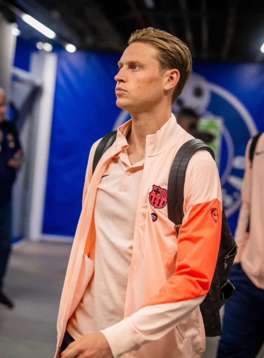 PSG prépare un été mouvementé : Barcola et De Jong au centre des discussions