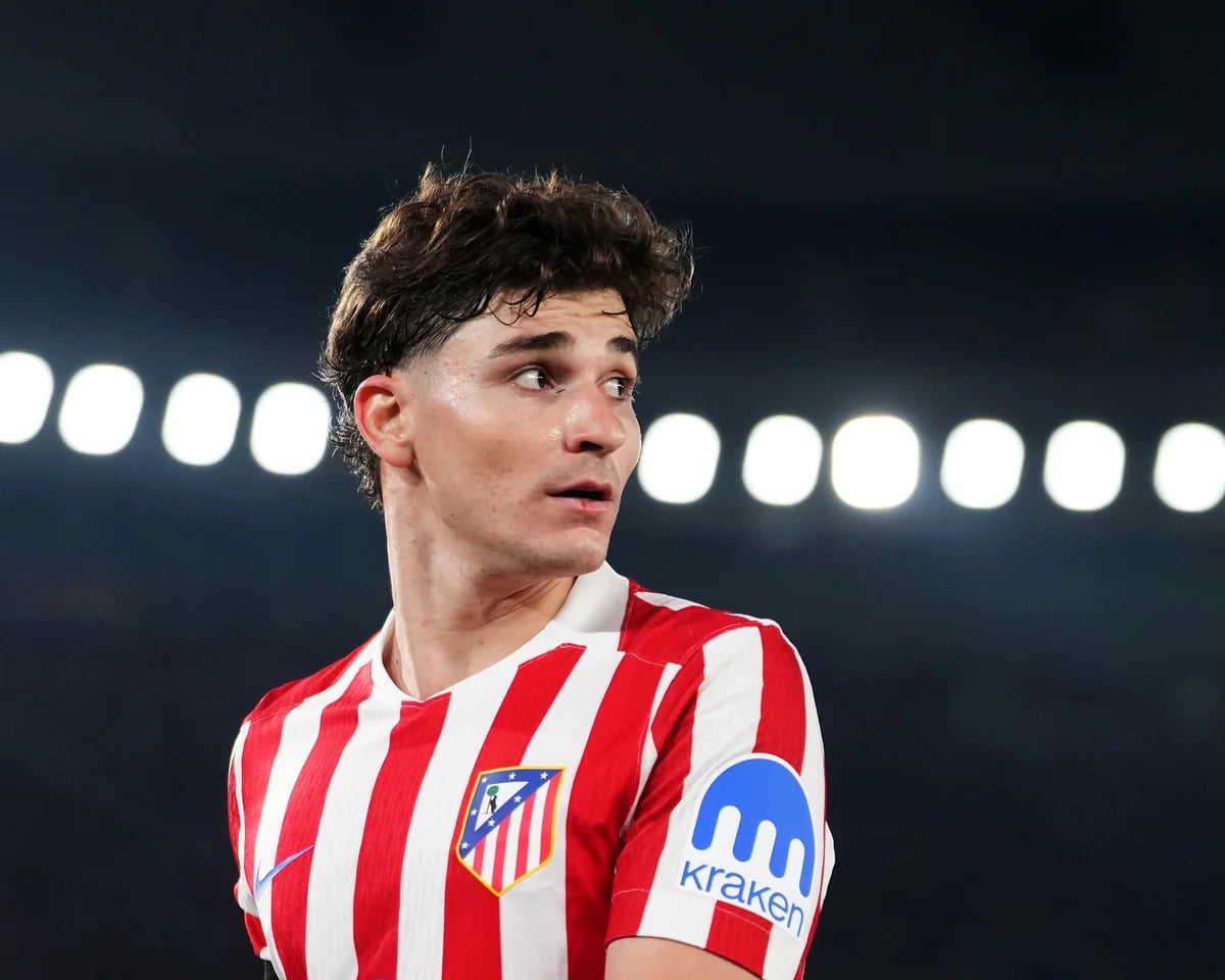 Le PSG garde Julian Alvarez dans son viseur malgré ses réticences