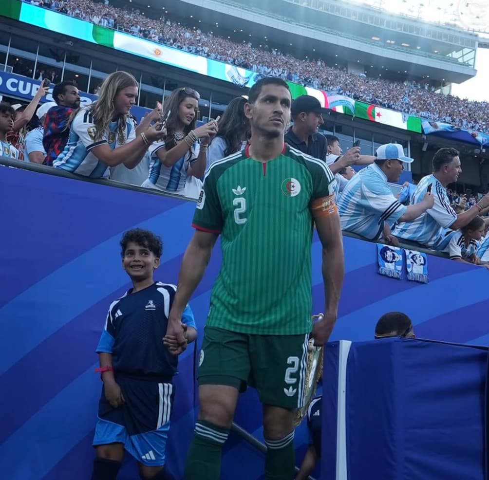 Mandi salue Messi après son triplé face à l’Algérie