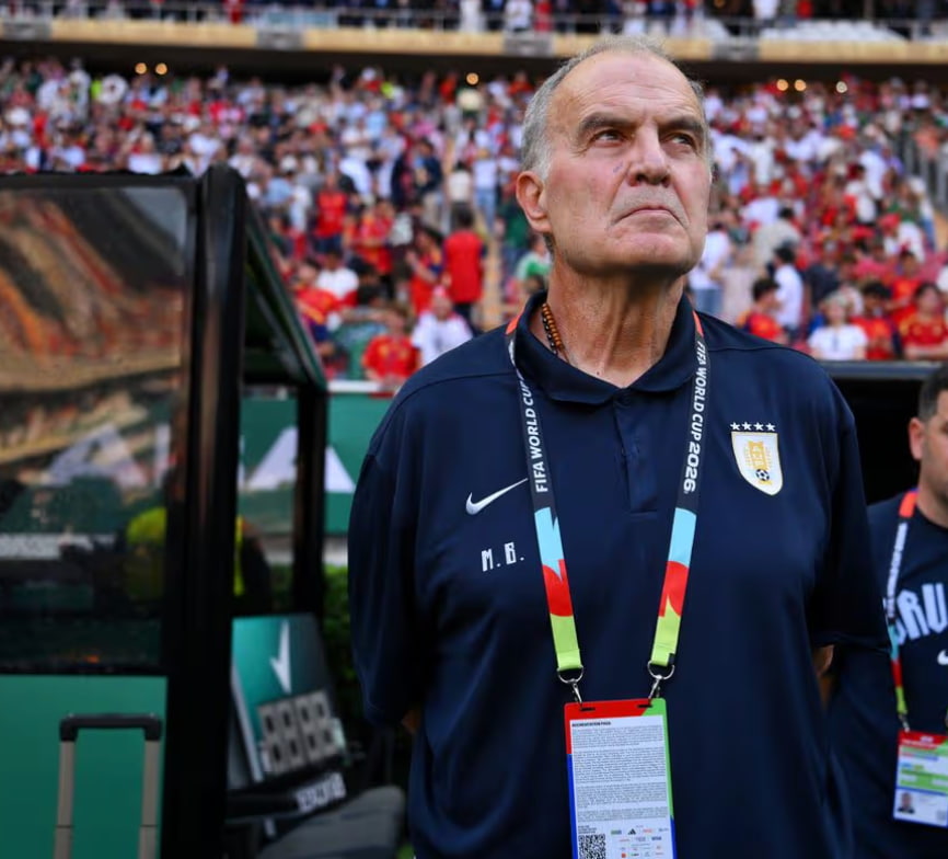 Marcelo Bielsa assume l’échec après l’élimination de l’Uruguay
