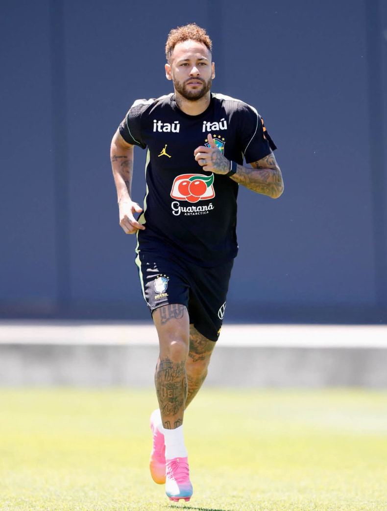 Neymar toujours absent, le Brésil temporise
