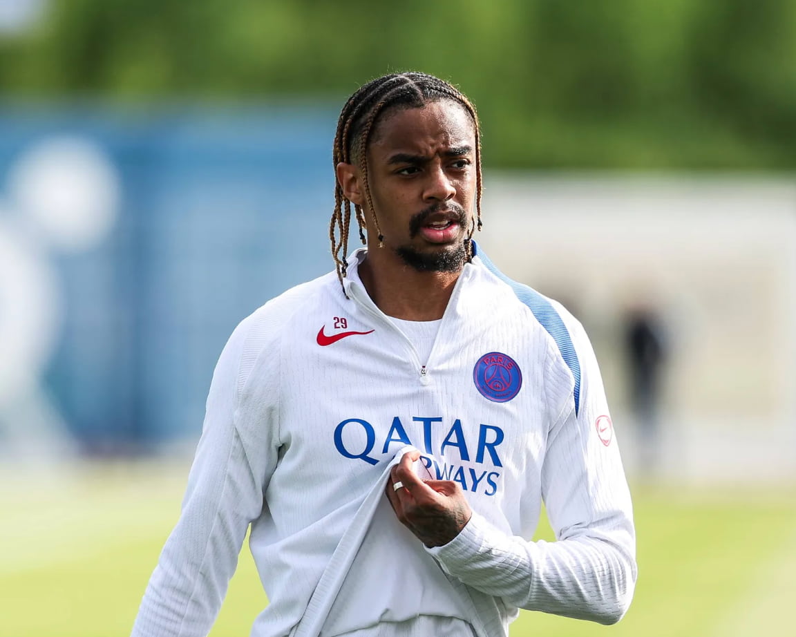 Un possible transfert record de Barcola fait regretter l’OL